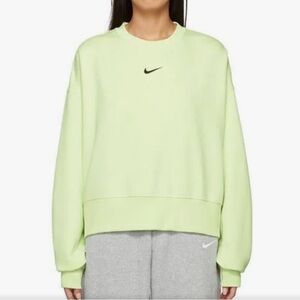 nike sweatshirt in light green